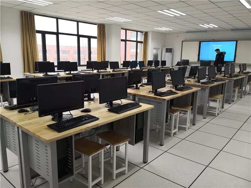 南外仙林分校燕子磯校區(qū)全面啟用，小學(xué)初中今秋正式招生